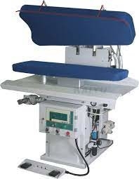 Los pantalones 0.75KW cuecen la máquina de la prensa al vapor